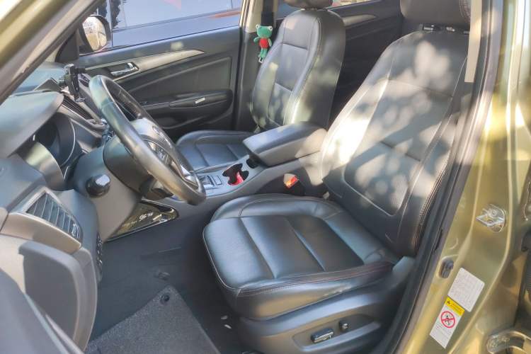 Used Changan CS75 2014 1.8T Automatic Prestige Model China IV Standard
