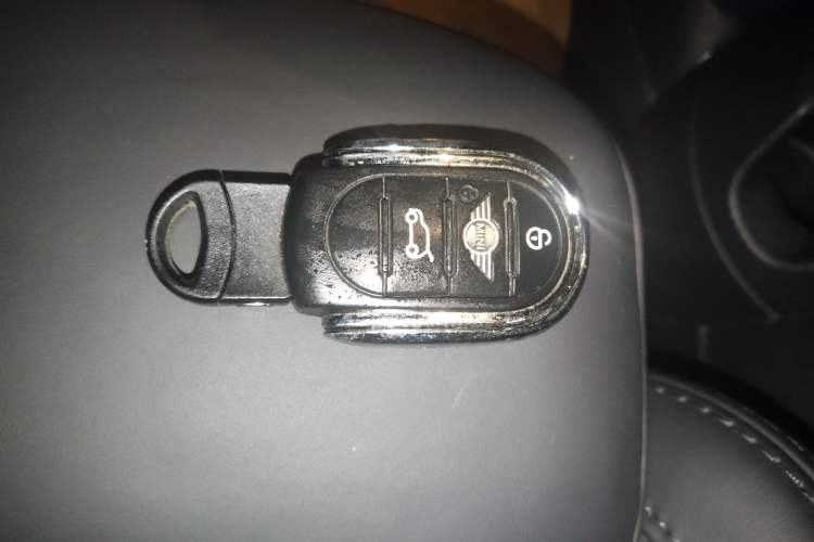 Used MINI MINI 2022 2.0T COOPER S Artist