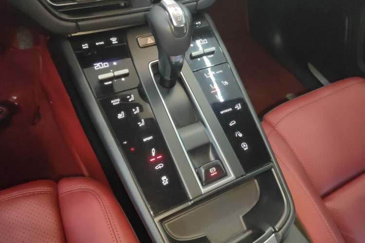 Used Porsche Macan 2022 Macan S 2.9T
