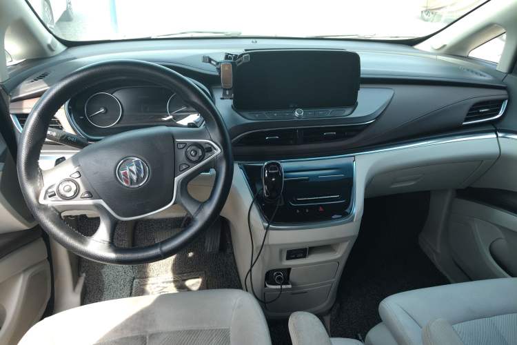 Used Buick GL8 2023 Land Executive Class Smart Enjoyment Model
