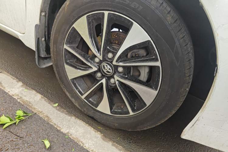 Used Toyota Levin 2018 185T CVT Luxury Edition China V Standard Right Front Wheel Hub