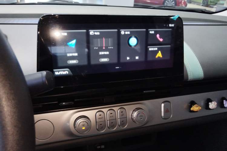 Used CHANGAN NEVO Lumin 2022 155 km – Refreshingly Sweet Edition
