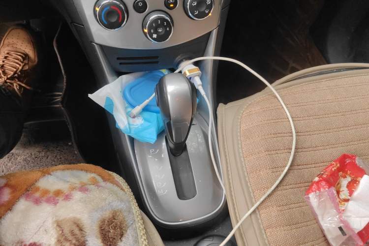 Used Chevrolet Trax 2014 1.4T Automatic Two-Wheel Drive Luxury Model Gear Lever