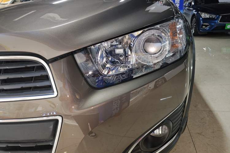 Used Chevrolet Captiva 2015 2.4L 4x4 Flagship Edition 7-Seater