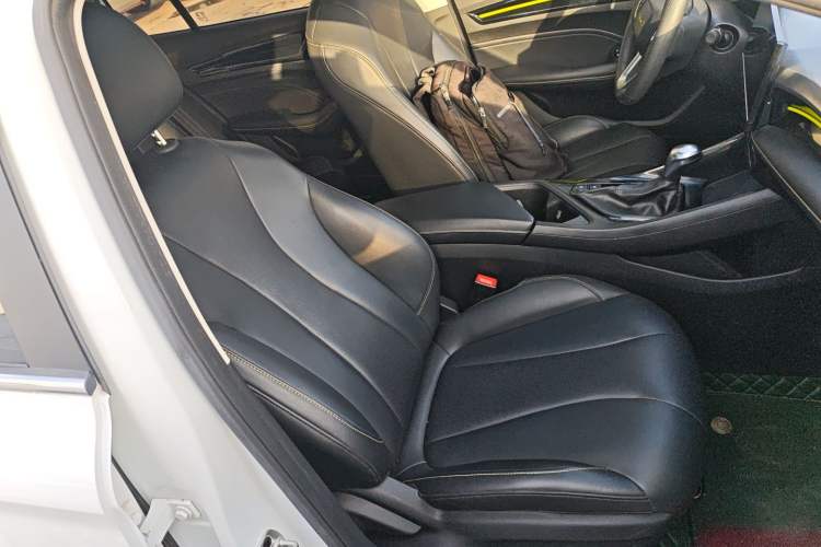 Used Roewe i5 2021 1.5L CVT Diamond Edition
