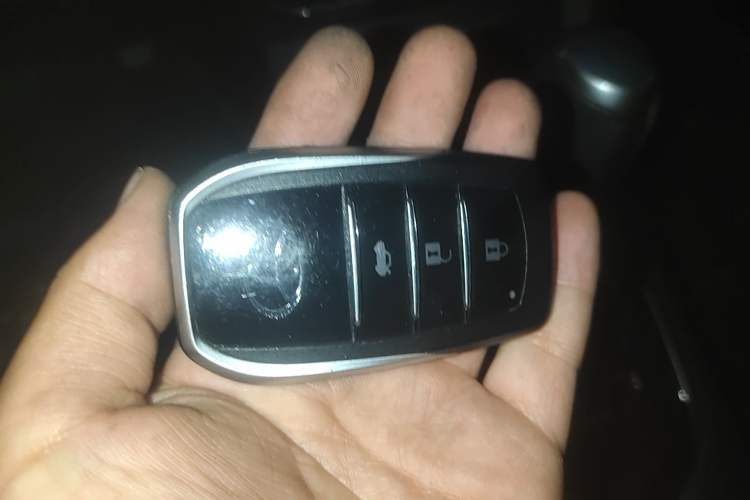 Used Toyota Corolla 2017 1.2T CVT GL-i
