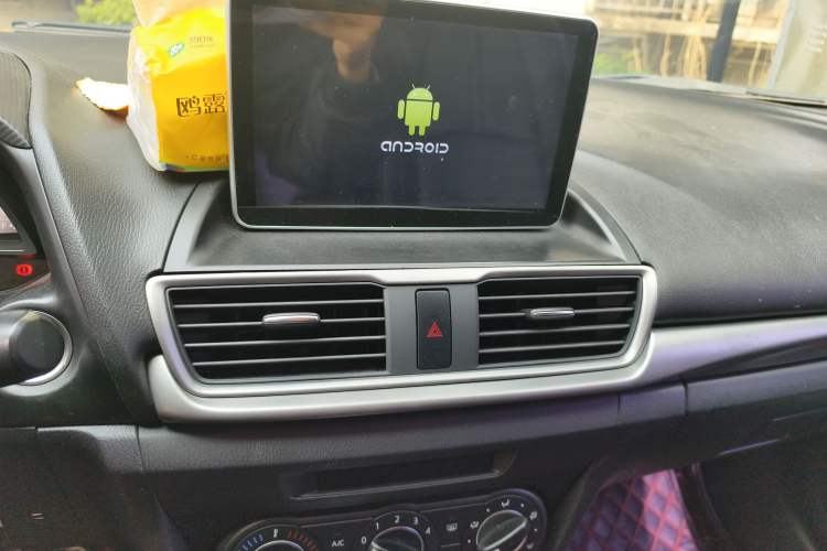 Used Mazda 3 Axela 2017 Sedan 1.5L Automatic Comfort Model Emission Standard China V
