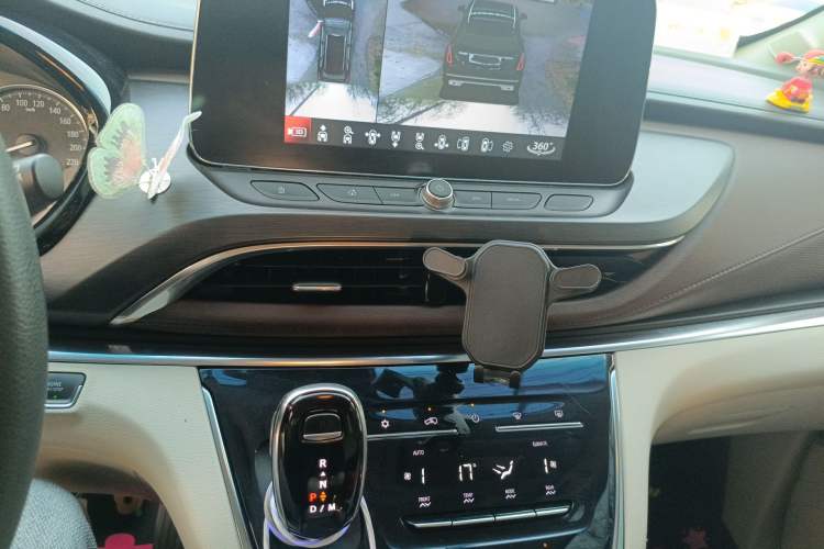 Used Buick GL8 2021 Land Cruiser Executive Class 652T Comfort Model Audio And AC Panel