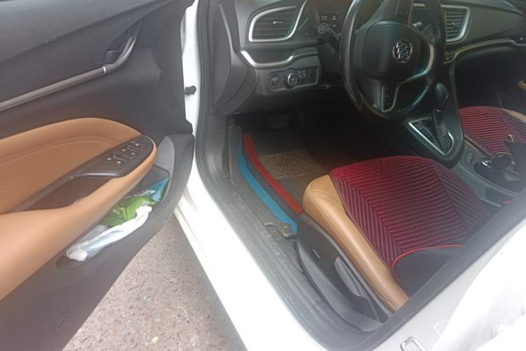 Used Buick GT 2019 18T Automatic Connected Flagship Version China VI Standard
