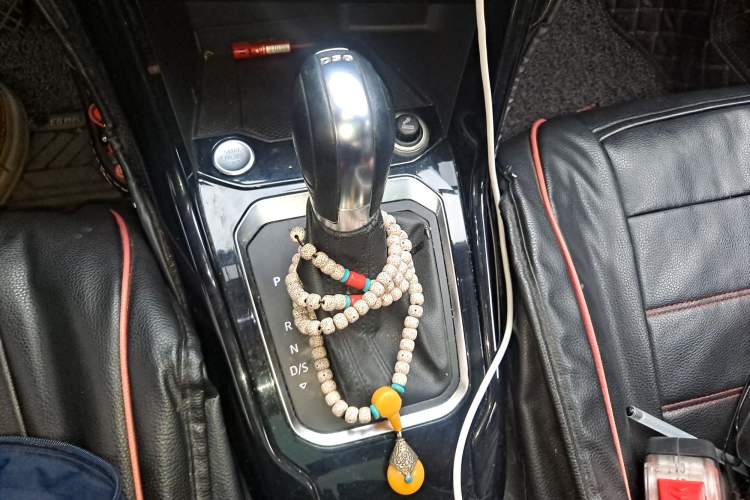 Used Volkswagen T-ROC 2020 280TSI DSG Two-Wheel Drive Comfort Version Gear Lever