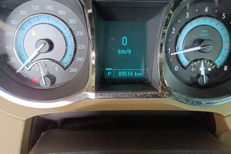 Used Buick LaCrosse 2012 2.4L SIDI Elegant Edition Odometer Close Up