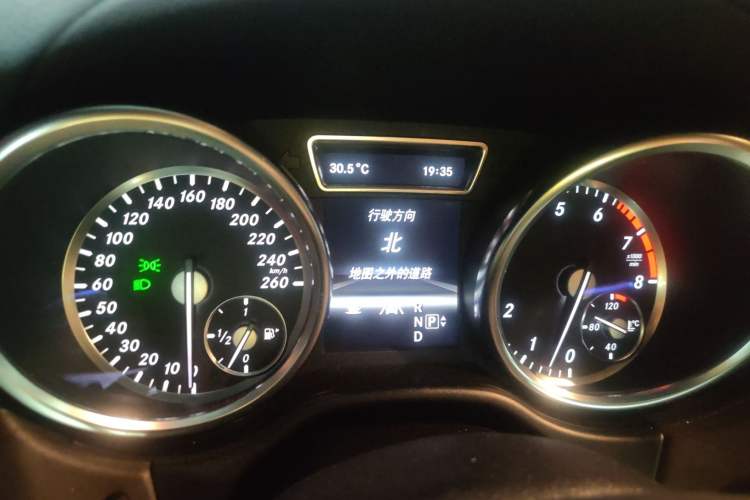 Used Mercedes-Benz GL-Class 2013 GL 500 4MATIC Instrument Cluster