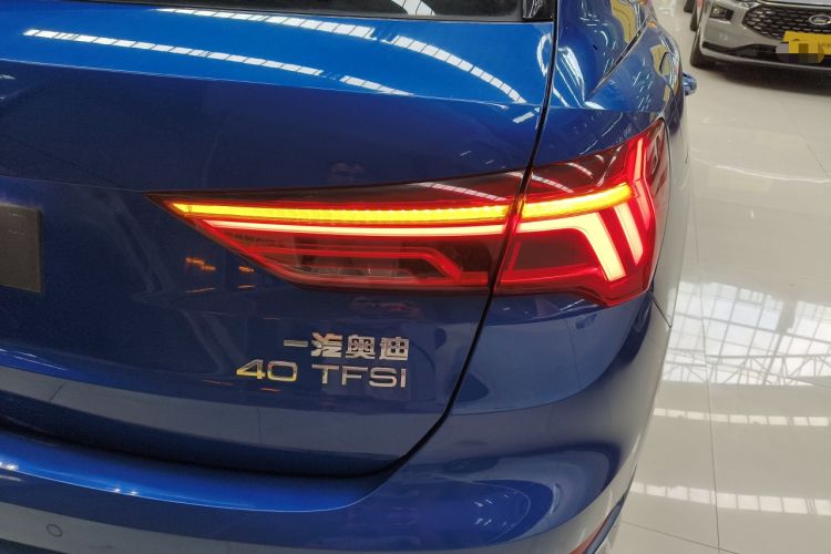 Used Audi Q3 2019 40 TFSI Fashion Dynamic Model
