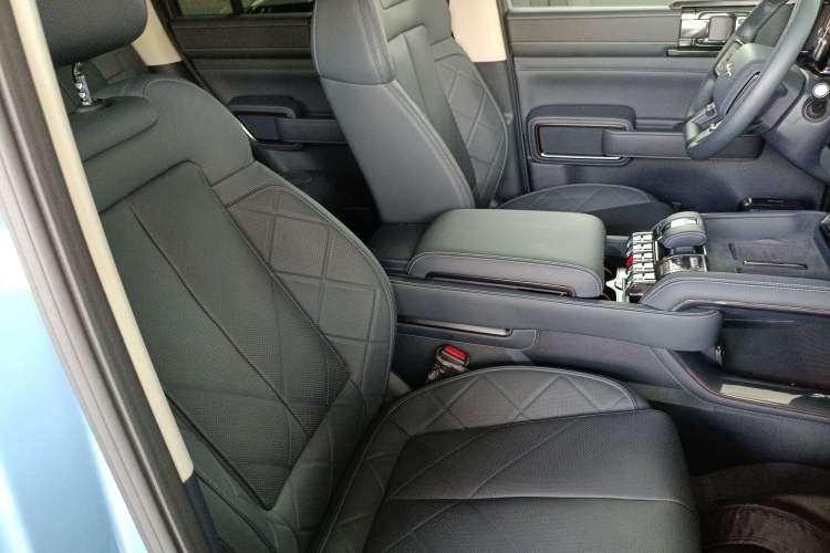 Used Formula Leopard 5 2025 TianShen Intelligent Driving Ultra Edition Right Front Seat