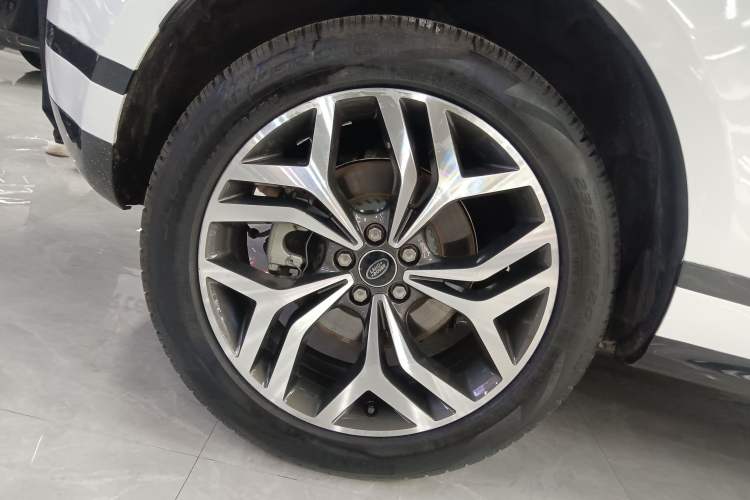 Used Land Rover Range Evoque 2023 Aurora L 249 PS Luxury Edition Right Rear Wheel Hub