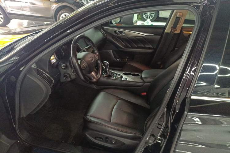 Used Infiniti Q50 2014 3.7L Comfort Edition
