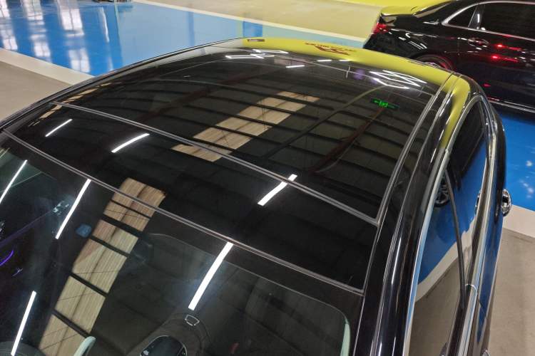 Used Mercedes-Benz E-Class 2023 Facelift E 260 L Roof