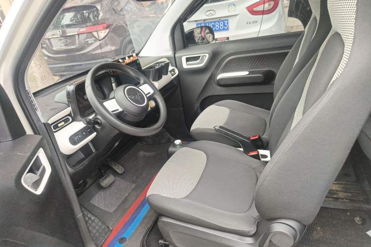 Used Wuling Hongguang MINIEV 2024 3rd Generation 215km Advanced Version