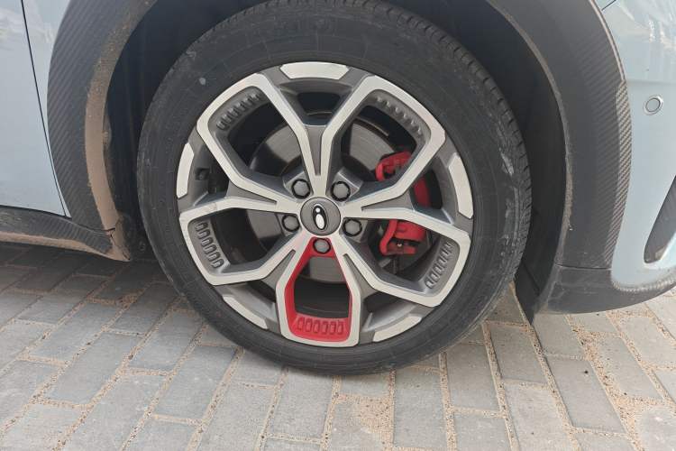 Used ORA Good Cat GT 2022 Mulan Edition 401 km Standard Range
