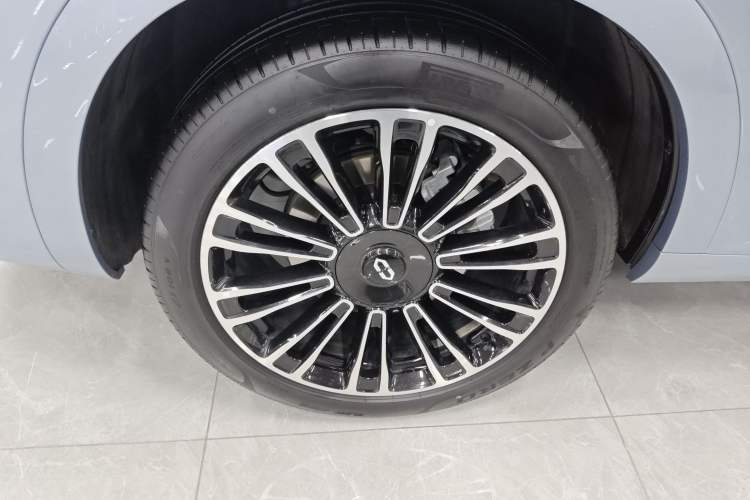 Used Hima AITO M7 2024 1.5T Intelligent Drive 4WD Ultra Version 5 Seats