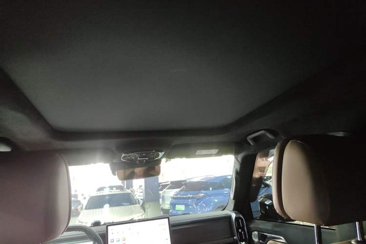 Used JETOUR Traveler 2023 2.0T All-Wheel Drive Conquer PRO