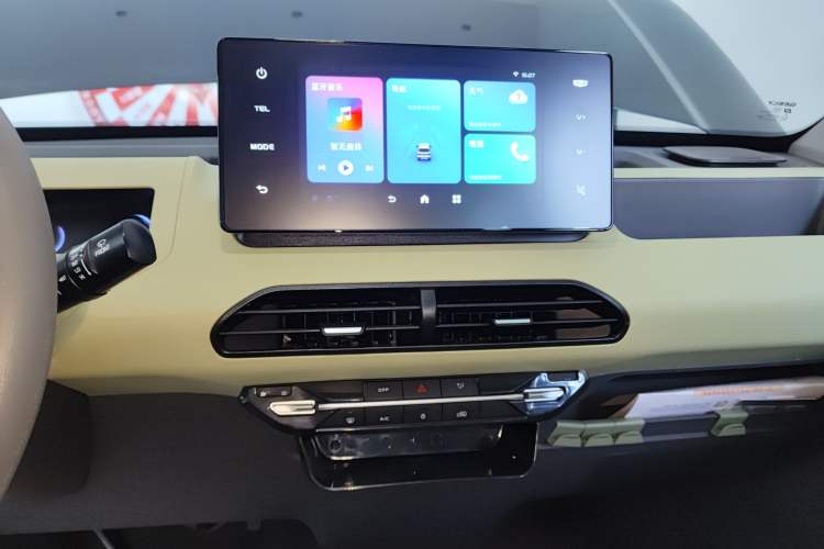 Used Geely Galaxy Panda 2024 Panda Mini 200km Endurance Bear