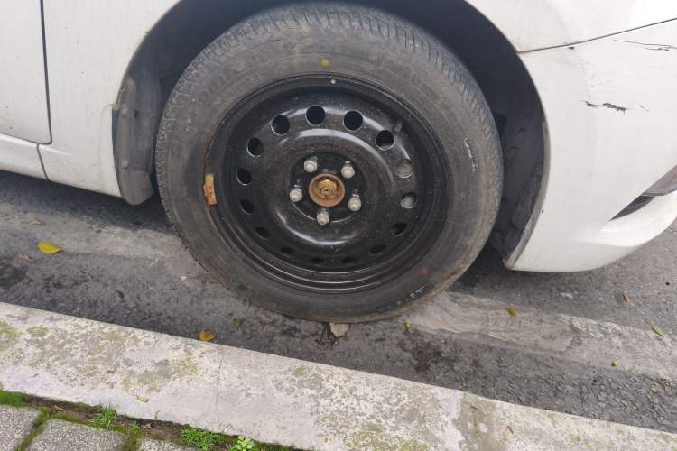 Used CHANGAN Alsvin V7 2015 1.6L Automatic Enjoyment Model China IV Standard