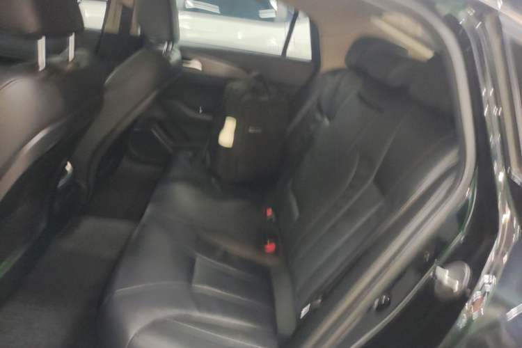 Used Hongqi H5 2020 1.5T DCT Flagship Edition Left Rear Seat