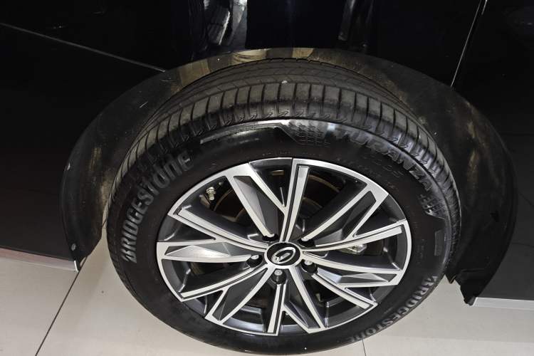 Used GAC Trumpchi M8 2024 Master Series 400T Prestige Edition Right Rear Wheel Hub