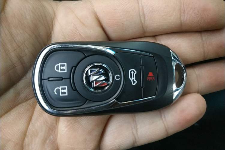 Used Buick GL8 2022 ES Landtrek 653T Comfort Edition
