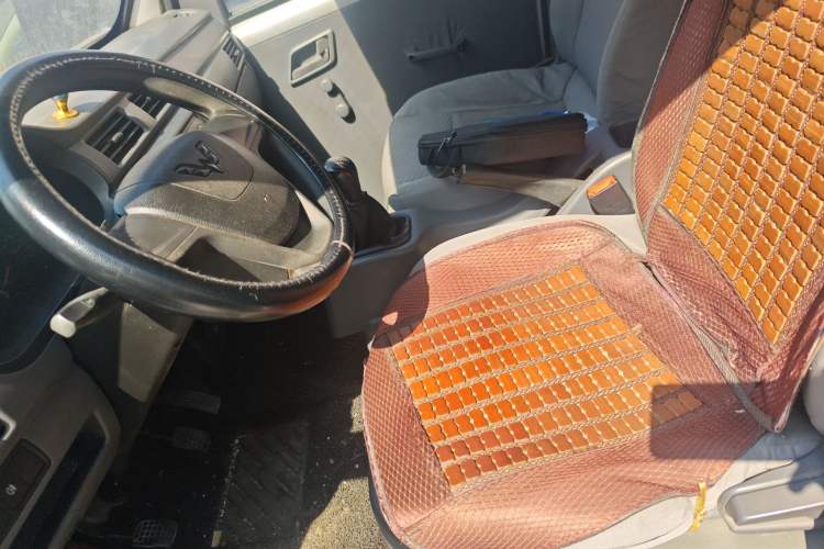 Used Wuling Zhiguang 2015 1.2L S Practical Model LSI