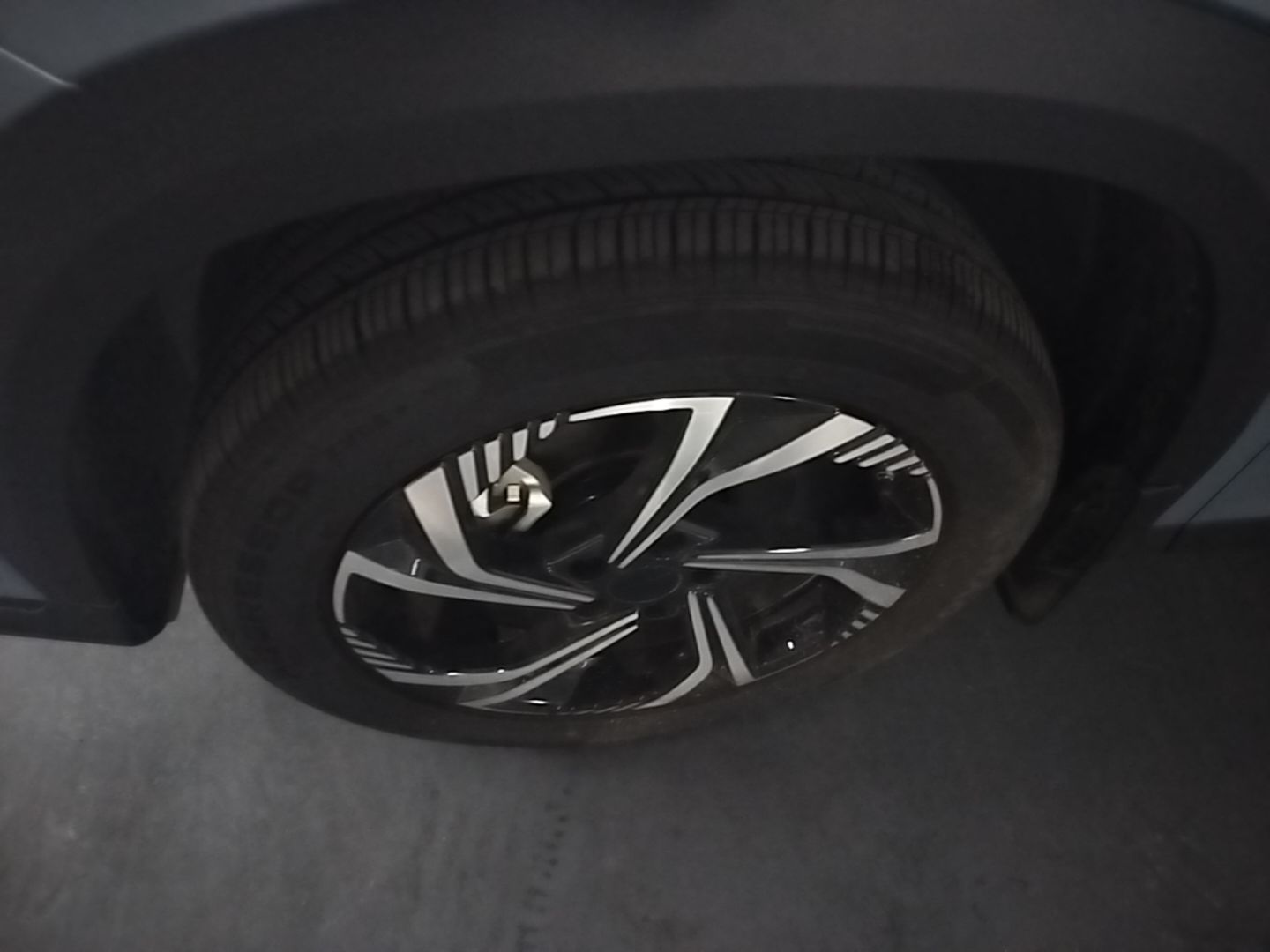 Geely Auto Emgrand X7 Sport 2024 1.5TD Smart Connect+ — снимка 10