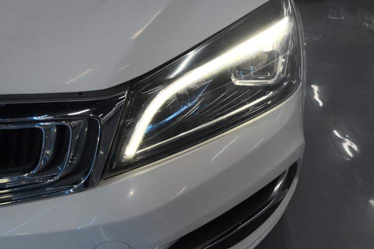 Used Geely Auto Emgrand 2019 Leading Edition 1.5L Manual Upward Asian Games Edition China VI