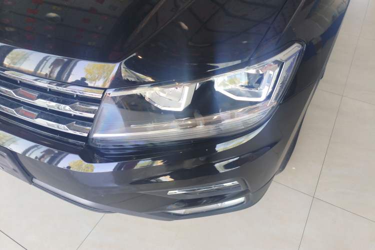 Used Volkswagen Tiguan L 2018 330TSI Automatic Two-Wheel Drive Luxury Edition