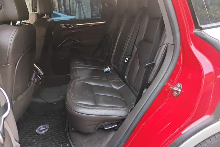 Used Porsche Cayenne 2015 Cayenne GTS 3.6T Interior 4