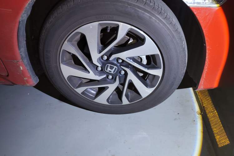 Used Honda Civic 2016 220TURBO CVT Luxury Edition
