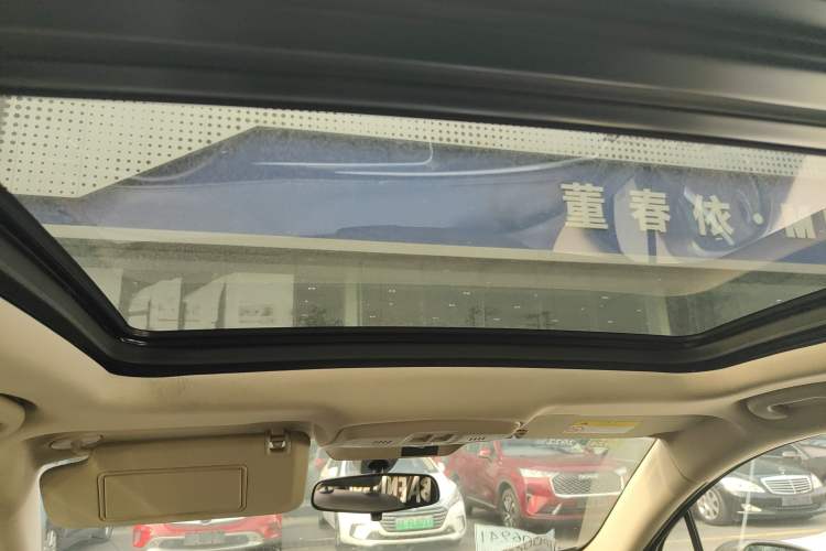 Used Buick Envision 2016 20T Two-Wheel-Drive Elite Model Headliner