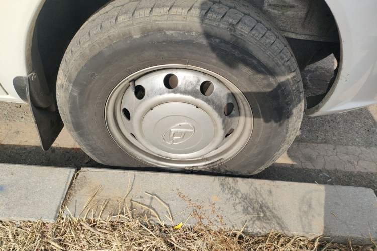 Used SAIC MAXUS Xintu V80 