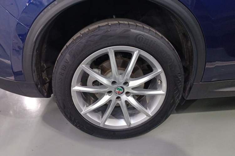 Used Alfa Romeo Stelvio 2017 2.0T 280HP Luxury Edition