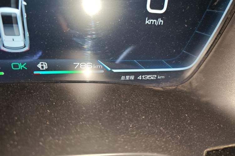 Used BYD Song PLUS New Energy 2024 HONOR Edition DM-i 71km Luxury Model Odometer Close Up