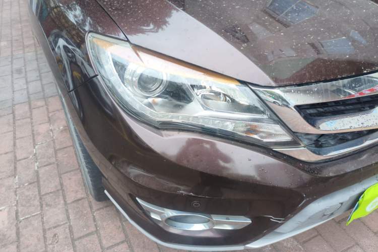 Used BYD S7 2016 2.0T Automatic Prestige Edition Right Front Headlight