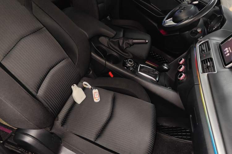 Used Mazda 3 Axela 2016 Sedan 1.5L Automatic Comfort Model Right Front Seat