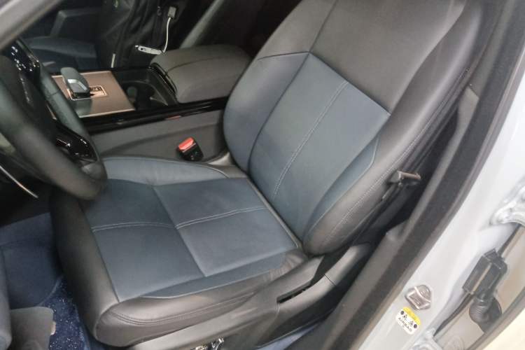 Used Land Rover Range Rover Velar 2024 Dynamic SE