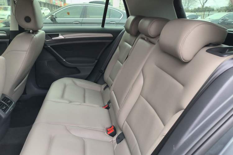 Used Volkswagen Golf 2015 1.4TSI Automatic Comfort Model