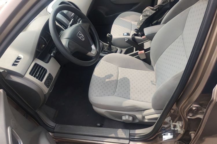 Used Baojun 630 2012 1.5L DVVT manual comfort version Left Front Seat