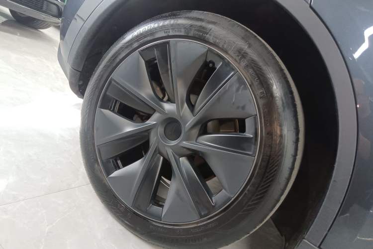 Used Tesla Model Y 2024 Rear-Wheel-Drive Version