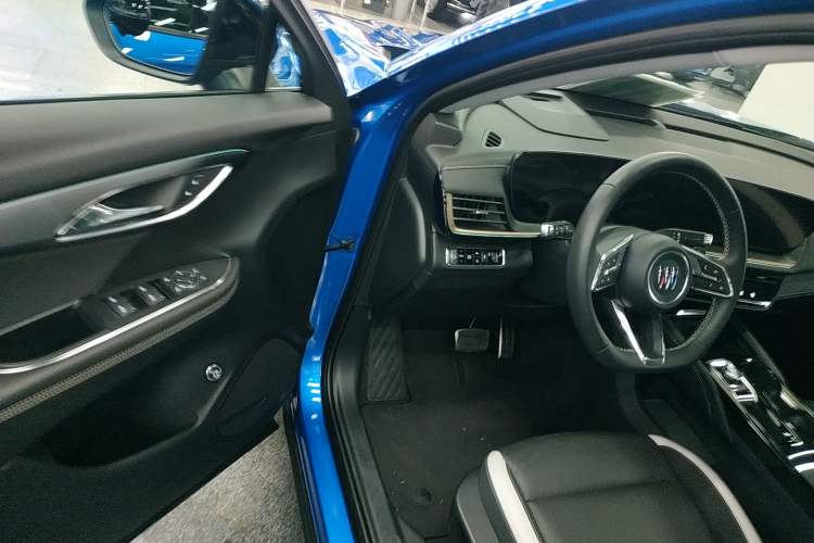 Used Buick Envision 2024 Encore S 25T Ignite Black Style Edition
