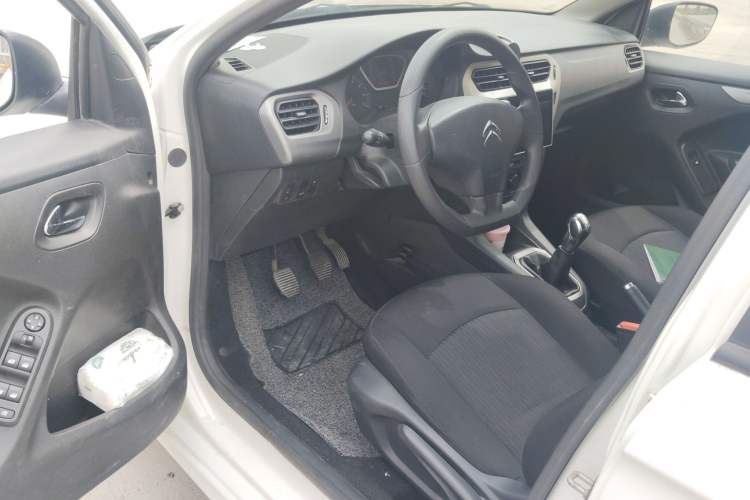 Used Citroen Elysee 2014 1.6L Manual Fashion Edition