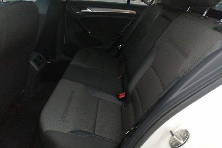 Used Volkswagen Golf 2017 230TSI Automatic Comfort Edition – Celebrating Milestone of One Million Units
