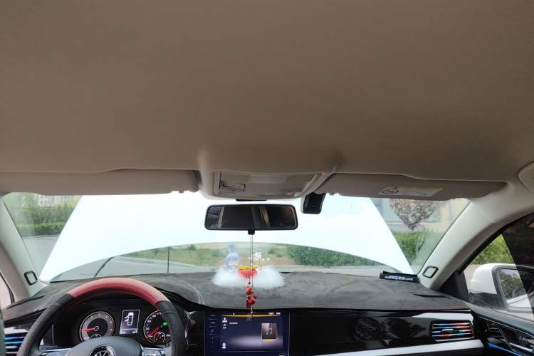 Used Volkswagen Lavida 2021 1.5L Automatic Fashion Edition Headliner